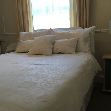 Caris Guest House Southend-on-Sea Buitenkant foto