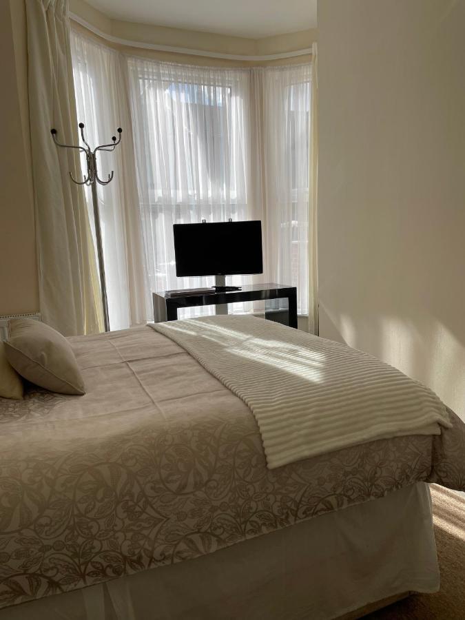 Caris Guest House Southend-on-Sea Buitenkant foto