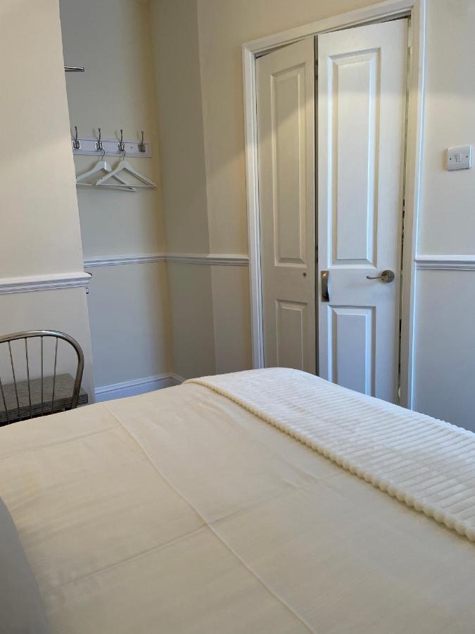 Caris Guest House Southend-on-Sea Buitenkant foto