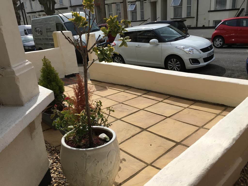 Caris Guest House Southend-on-Sea Buitenkant foto
